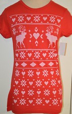 Holiday Red Short Sleeve Reindeer Snowflakes Hearts T-Shirt Juniors Sizes S-2XL