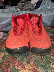 jordan horizon red and black