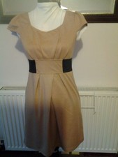 WOMENS - CARAMEL/BLACK CAP SLEEVED DRESS - SIZE L