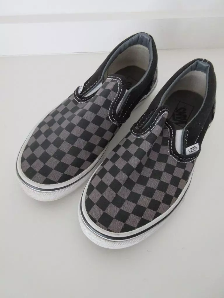 Vans classic slip on trainers on sale black pewter check