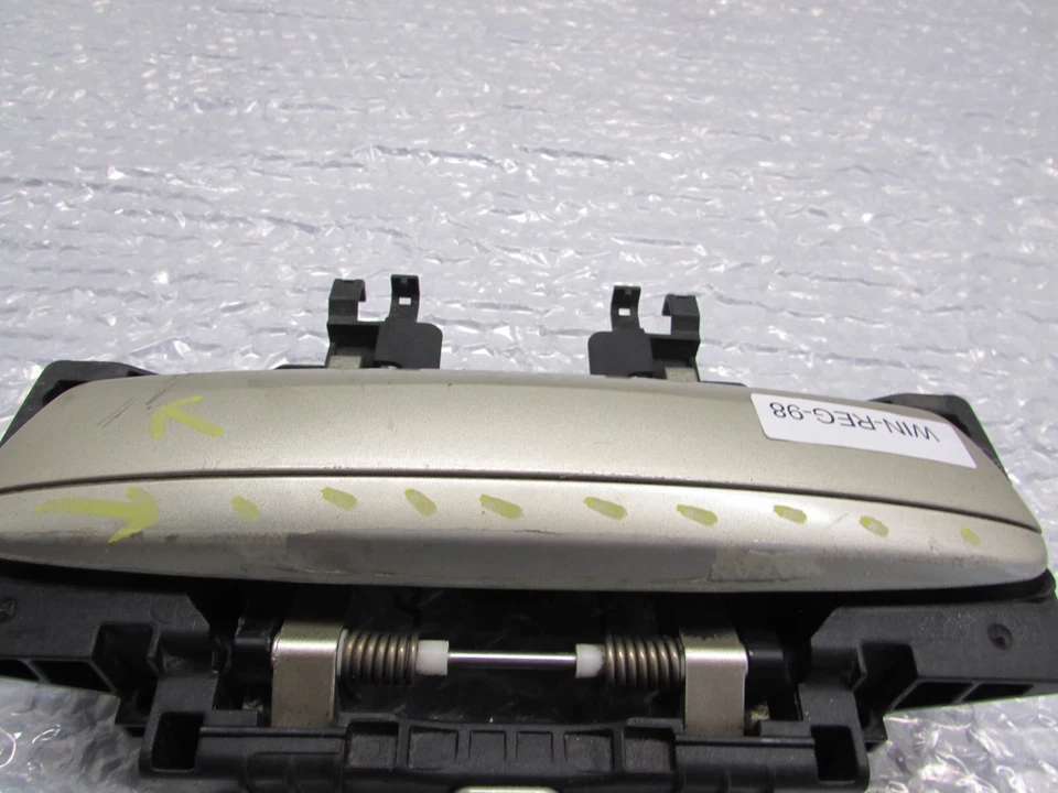 AUDI A8 QUATTRO 2004-2006 MANIJA PUERTA EXTERIOR PASAJERO DELANTERO DERECHO OEM Foto 4 de 4