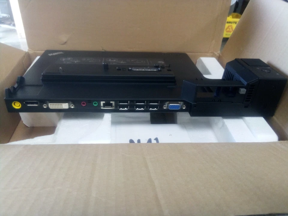 lote de 2 Lenovo Thinkpad Mini Dock - Serie 3 433710U Foto 3 de 4