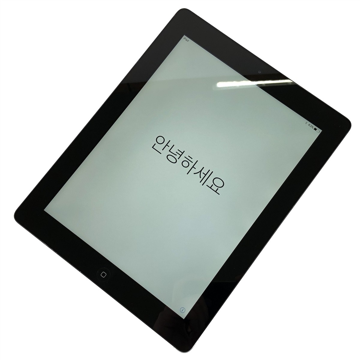 Apple iPad 4th Gen A1458 - 16GB - Wi-Fi - 9.7