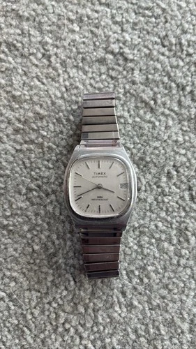Timex Automatic Watch Water Resistant Date Silver Tone Bracelet Not Working