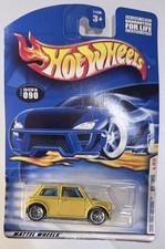2000 Hot Wheels #90 First Edition 30/36 MINI COOPER Yellow H2