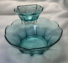 Vtg MCM Anchor Hocking Turquoise Glass Chip & Dip Set Scalloped Edge w/ Stand
