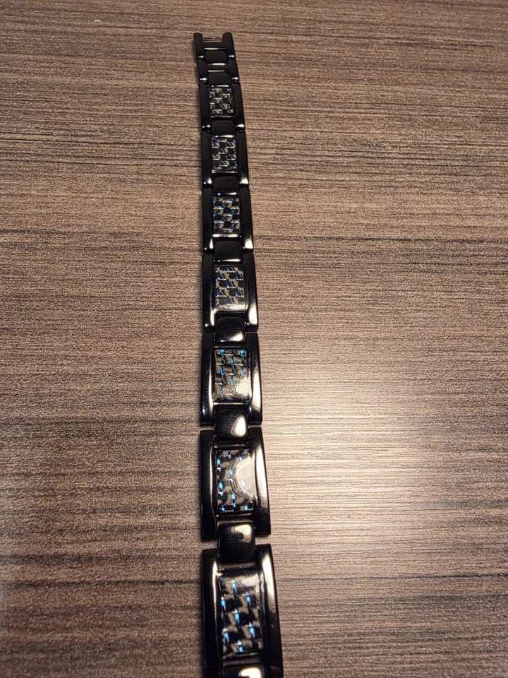 Lote de 3 Anillos Titanuim Negros Con Pulsera Magnética Negra Anillos 8" Talla 9 Foto 3 de 4