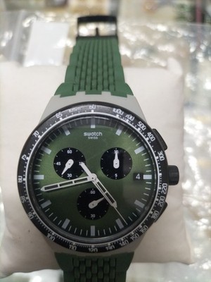 SWATCH SWISS MADE 4 JEWELS CHRONOGRAPH UHR, MIT GRÜNEM KAUTSCHUKARMBAND, GEBRAUCHT