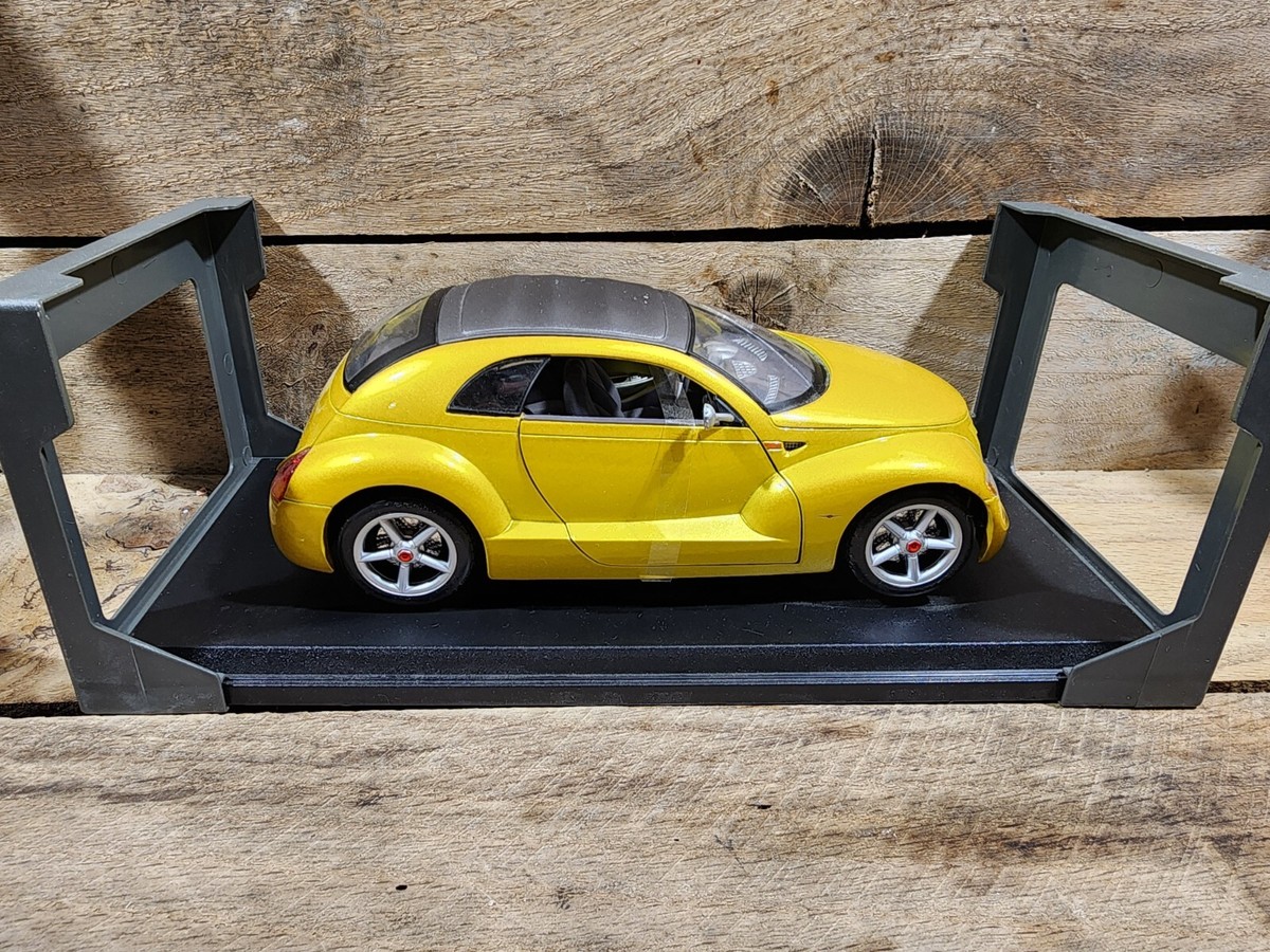 Maisto Chrysler Pronto Cruizer Concept Version 1:18 Special