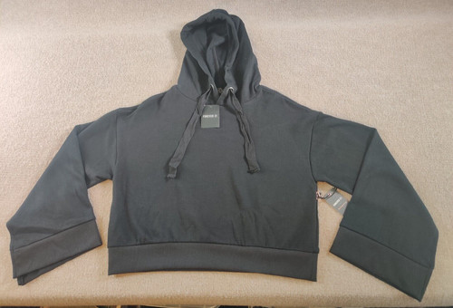 Forever 21 Contemporary Cropped Pullover Hoodie Sweatshirt Womans M Black NEW