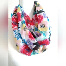 Cute Bold Floral Print Neck Scarf Infinity Scarf Multicolor Flowers Circle Loop