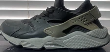 Nike Air Huarache Size 11/Men Good Condition 