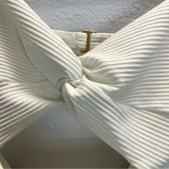 L*space Cream Textured Cutout One Piece Swimsuit Beach Pool Swimwear Sz M /#8155 - Image 4 of 4