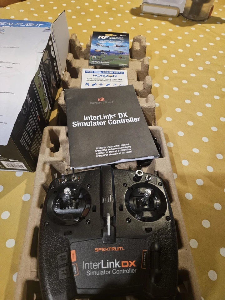 RealFlight Evolution RC Flight Simulator w/ InterLink DX — Used - Photo 3/4