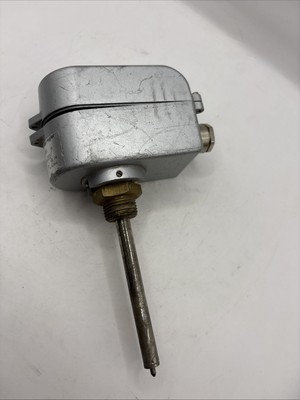 EBERLE 1745 2 14 11 510 Temperaturregler Missing Screws