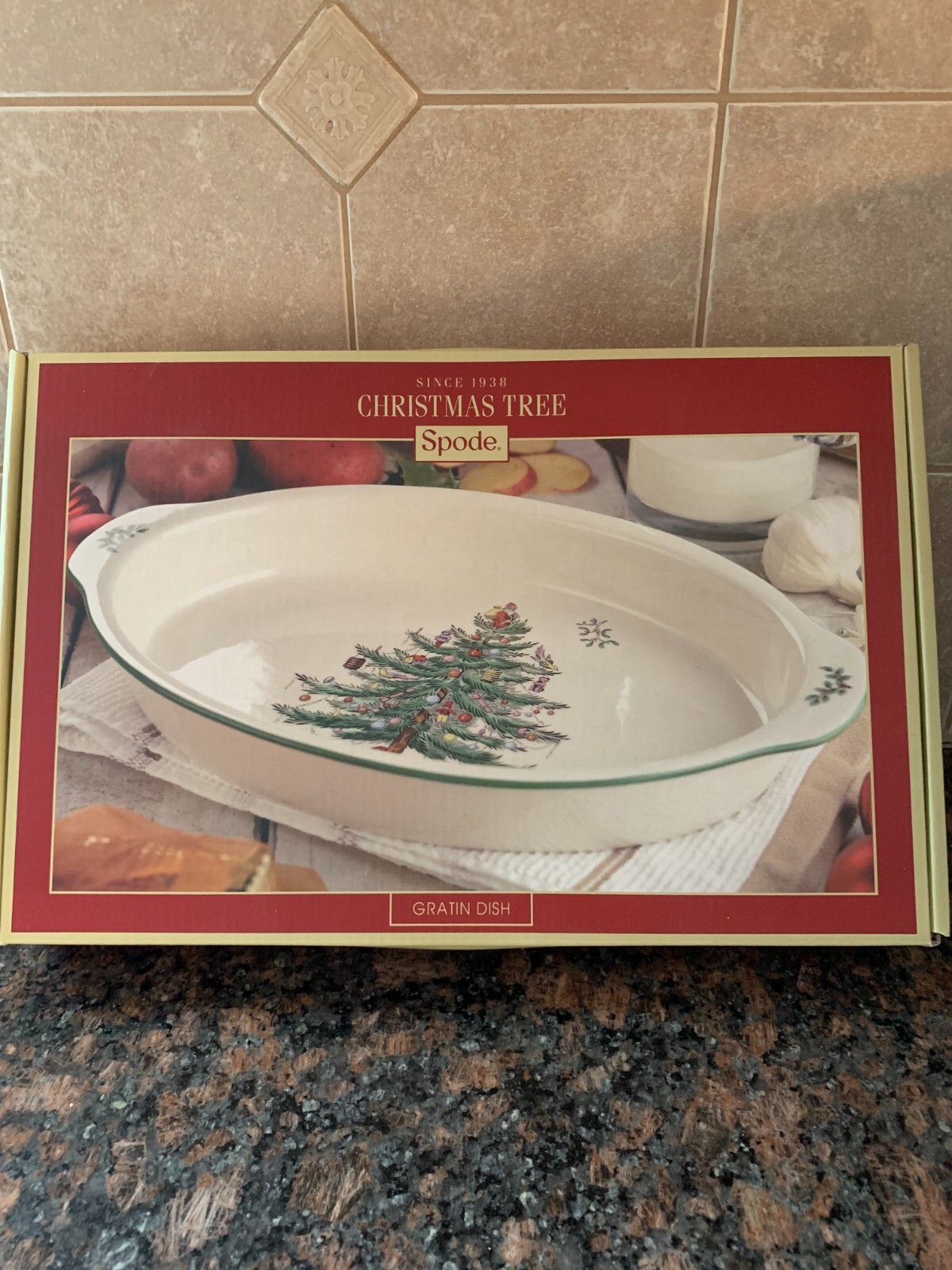 Spode Christmas Tree Oval Gratin Baker in box Oven and Microwave Safe
