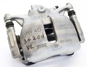 VW Passat 2,0TDi 3G B8 Face 4Mot 8V0615123D Faustsattel Bremssattel Bremse VL