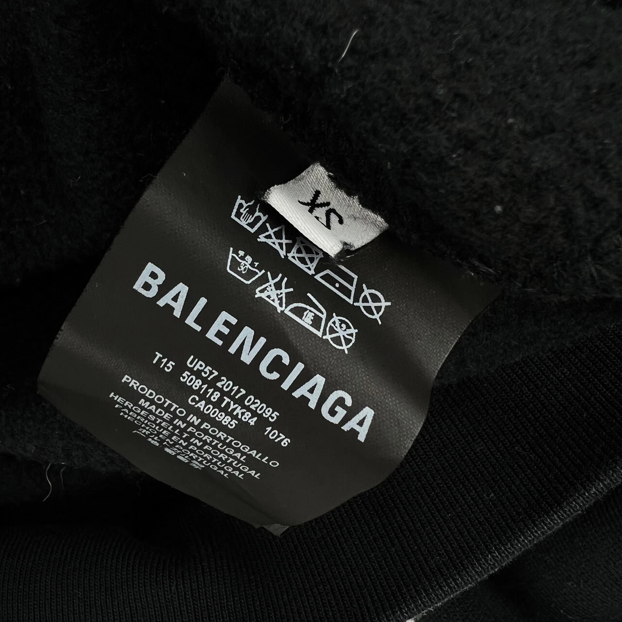 Felpa con cappuccio Balenciaga Mode nera e rossa