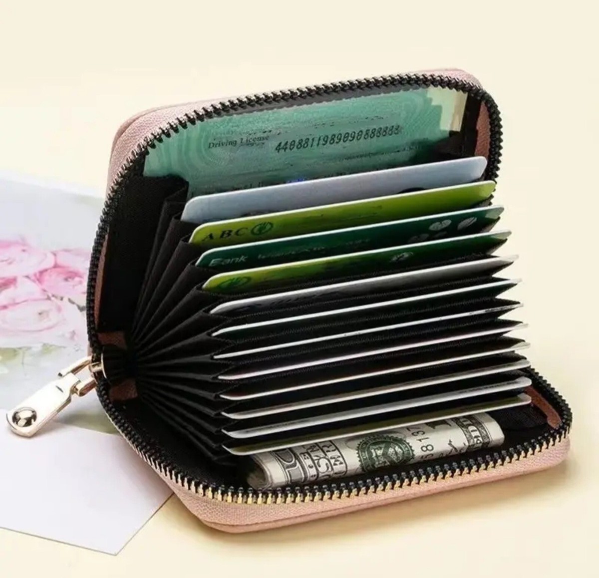 Women's Vintage Short Wallet, Zipper Around, Bee Decor | eBay
