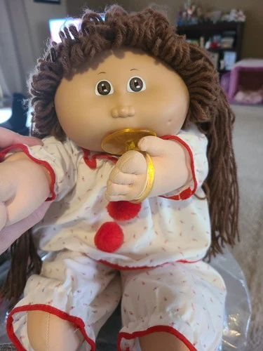 Cabbage Patch Kids Doll Coleco 1978/1982  brown hair brown/eyes Vintage Signed