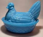 Vintage Westmoreland Blue Milk Glass Hen On Nest 5 1/2in Split Tail