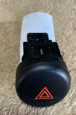NISSAN JUKE HAZARD WARNING LIGHT SWITCH  MK1 F15 1.6 AUTO (2014-2019)
