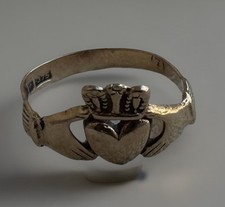 Vintage Claddagh Ring 375 9ct Yellow Gold Sz 4.25