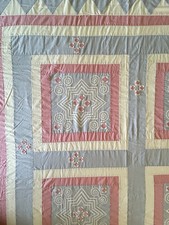 Vintage Handmade Queen Quilt Appliqu Coverlet 94x115 Beautiful Design Colors