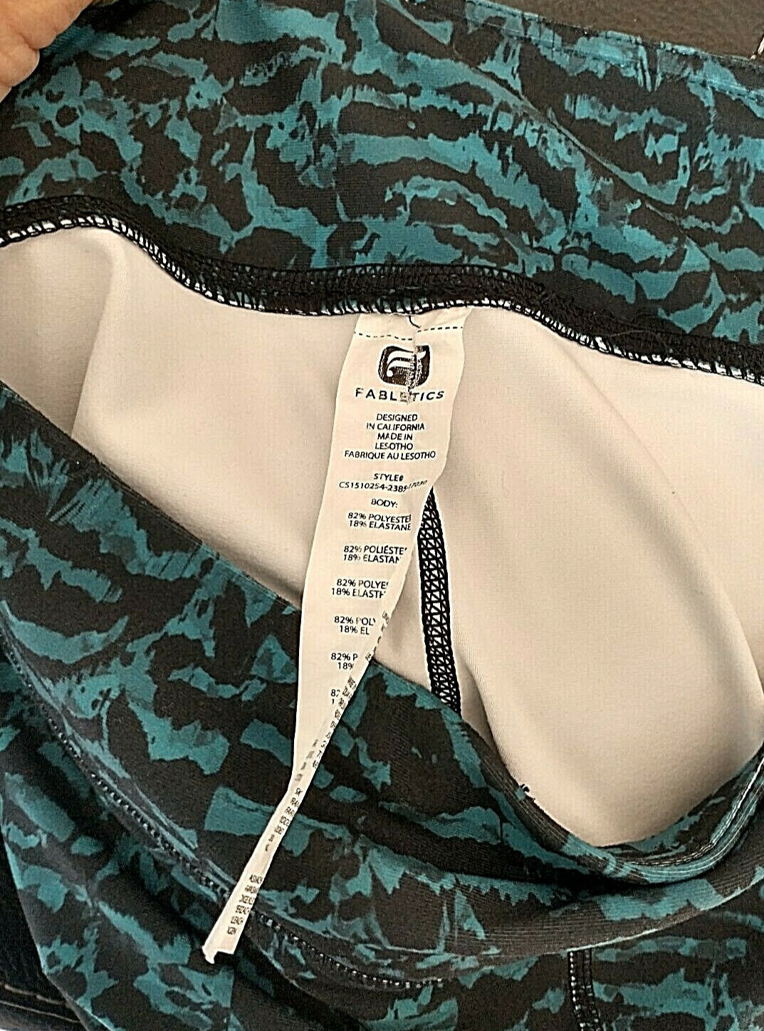 Fabletics LEGGINGS Performance Capris Leggings S … - image 8