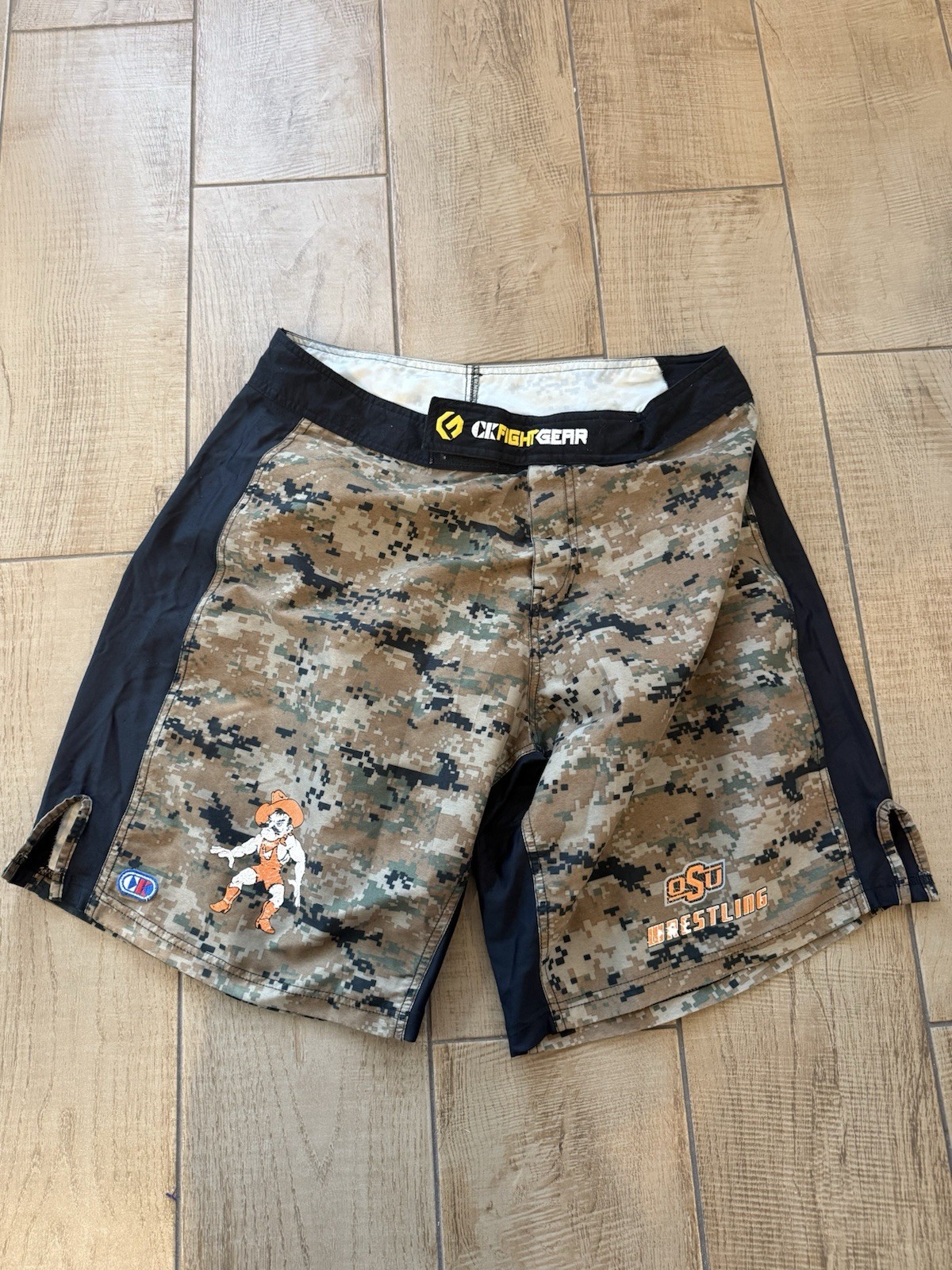 Ck fight gear camo oklahoma state wrestling team issued board shorts mma size 36