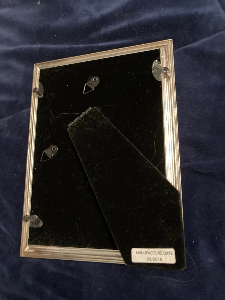 Marco de fotos de metal umbral 5 x 7 Foto 3 de 4