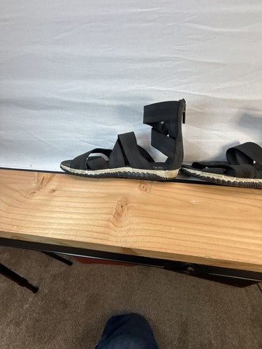 Sorel Out 'N About Plus Strap Black Ankle Zip Gladiator Sandals Women's Size 8.5