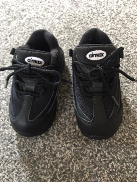infant 95s trainers