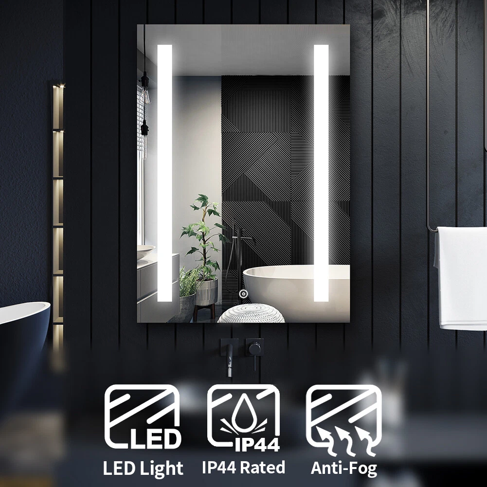 Ip44 mirror light outlet