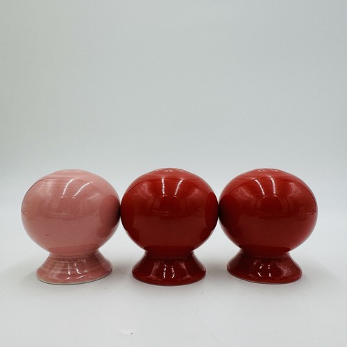 Fiestaware Salt And Pepper Shakers Red & Pink Set Pottery USA - Picture 15 of 15