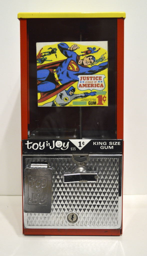 1970 Toy n Joy GUMBALL MACHINE w JUSTICE LEAGUE Of AMERICA HEADER Card