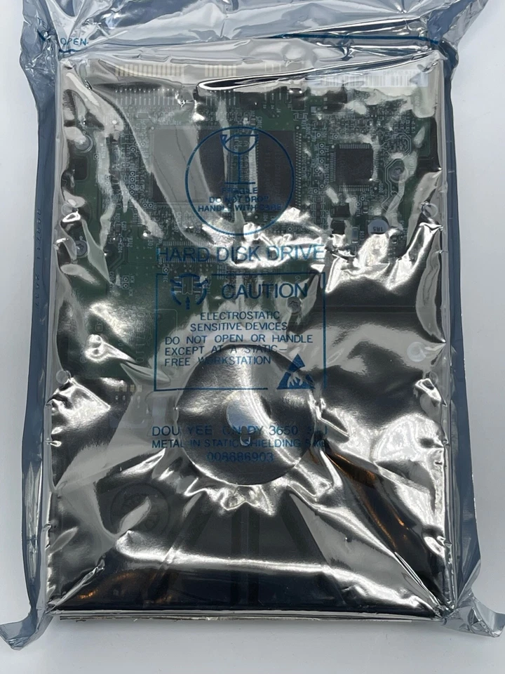 NEW! Maxtor MAXLINE III 250GB JL250S0 7.2K RPM 8MB Cache 3.5" SATA HDD - Image 2 of 3