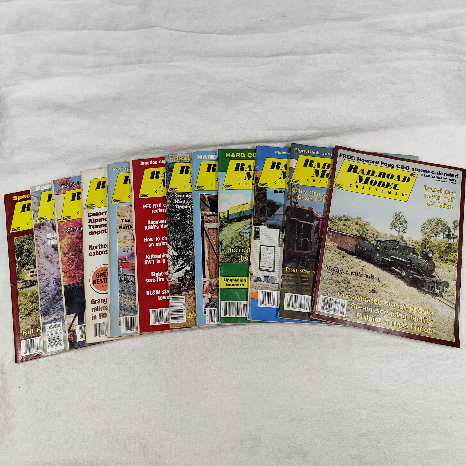 Lot of 12 1982 Railroad Model Craftsman Magazine ~ Complete Year Rare Vintage