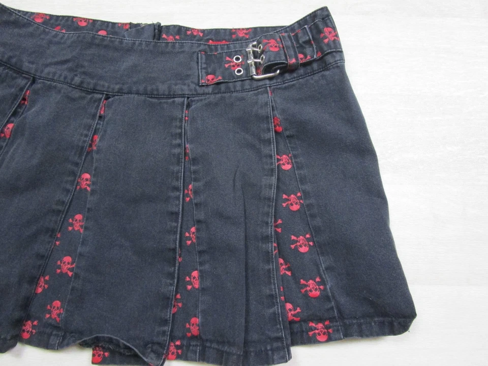 Tripp NYC Sz Large Black Pink Vintage Grommet Punk Mall Goth Pleated Mini Skirt - Image 3 of 4