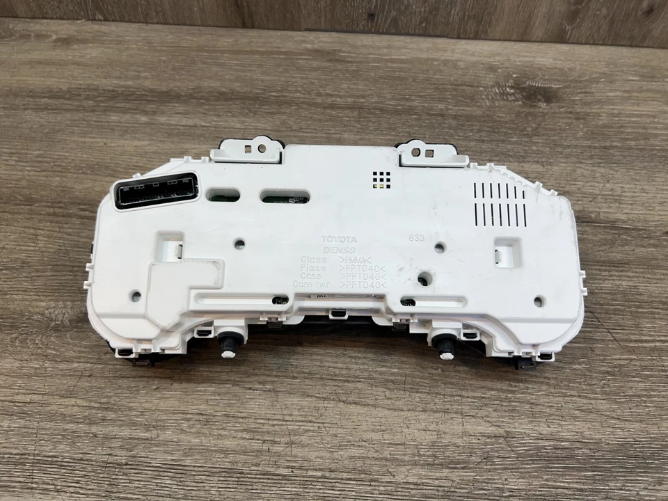 Conjunto de medidores Toyota Corolla 2009-2011, combinación pieza OEM # 83800-02W11 Foto 2 de 4