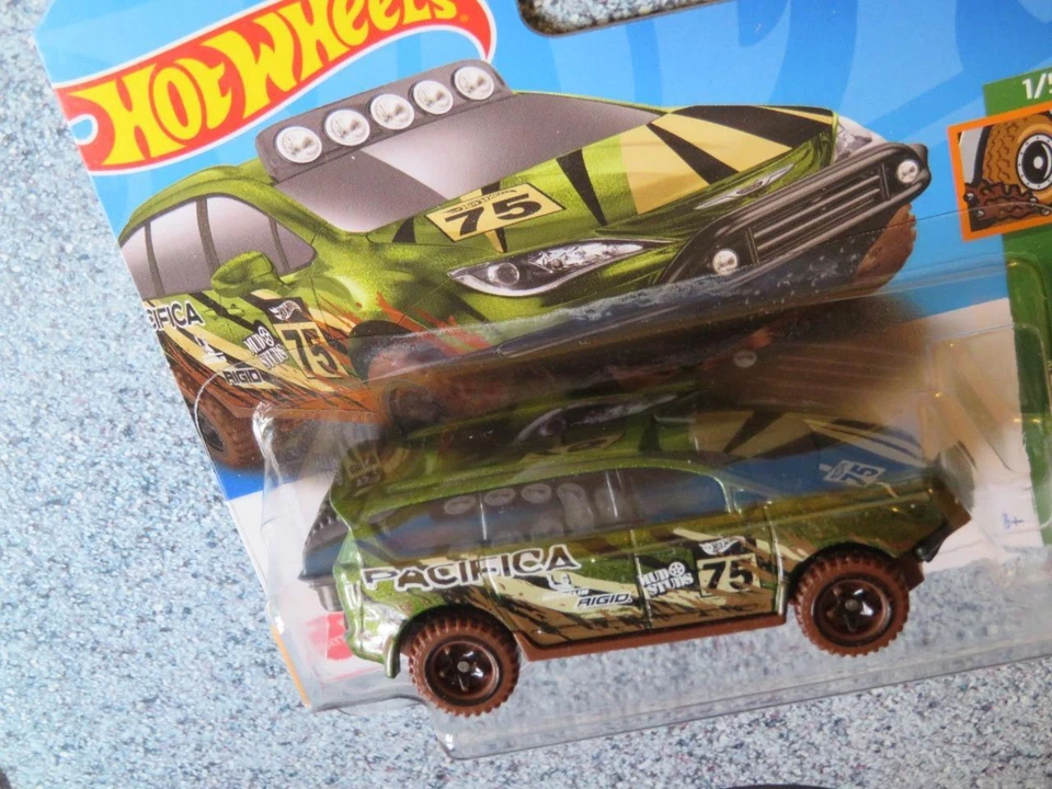 Hot Wheels H3KL 088 CHRYSLER PACIFICA green 2023 88/250 CaseKL - Image 2 of 2