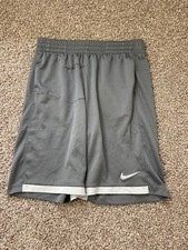 Nike Dri-Fit Boys Gray Athletic Shorts Boys Size XL Embroidered White GUC
