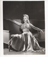Betty Grable on Sofa in Dress Orig c. 1940s 6.75x8.75 Photo