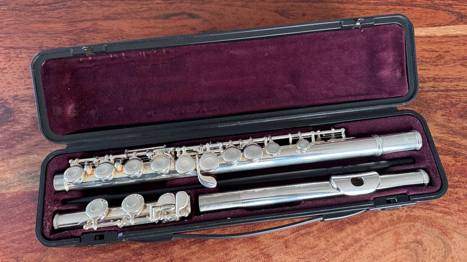 Yamaha Querflöte YFL-211 Schülermodell neusilber mit original Hartschalenkoffer - Bild 4 von 4