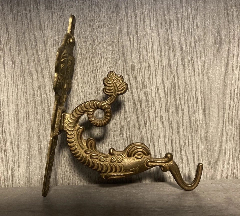 Wandhaken - Haken - Aufhänger / Delfin - Fisch / Material: Messing massiv - Bild 4 von 4