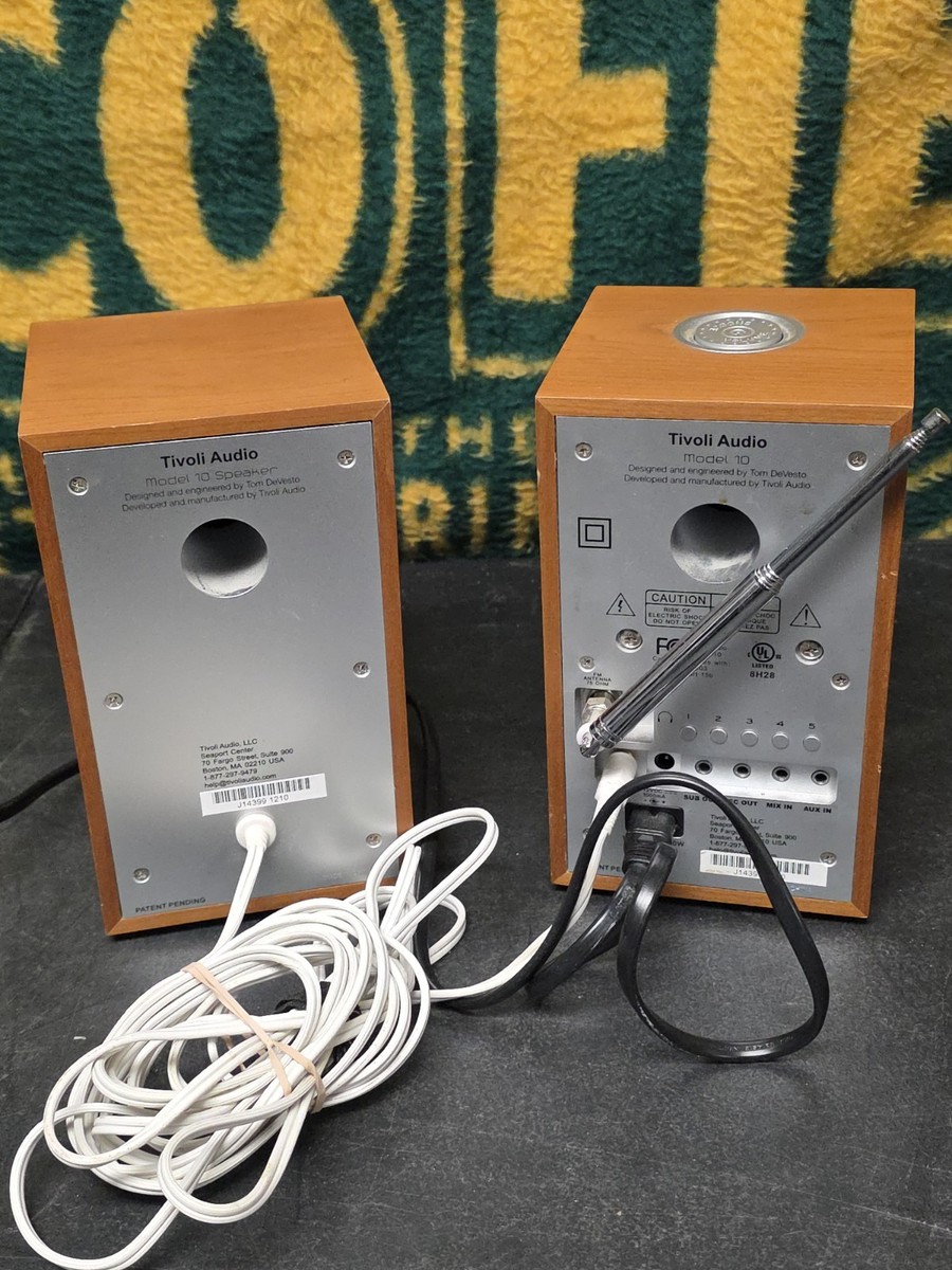 Tivoli Audio Model 10 AM FM Clock Radio Aux w/ Extension Speaker
