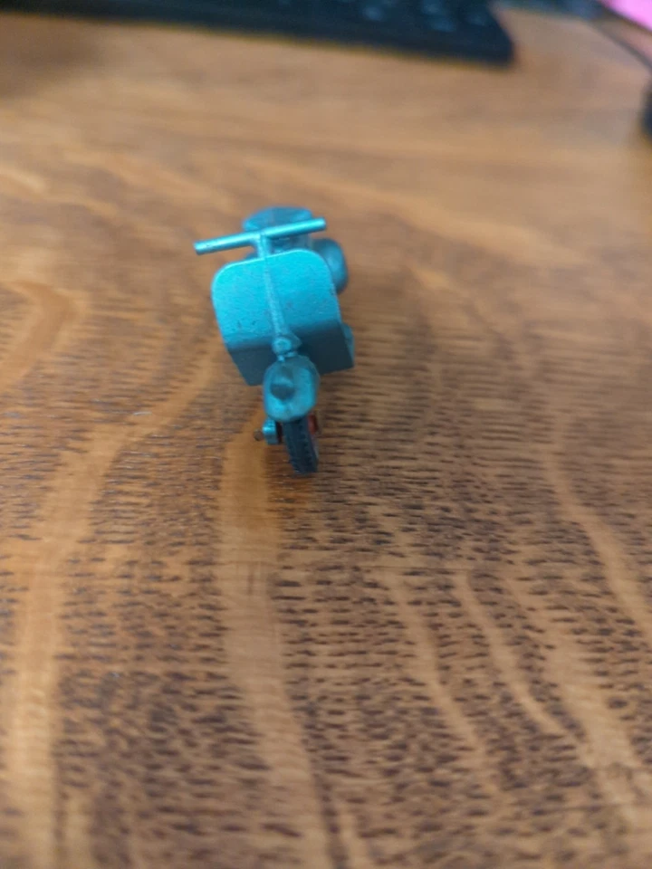 Vintage Benbros "Vespa" Scooter No. 15 Diecast Toy "Mighty Midgets" - Made in En - Image 2 of 4