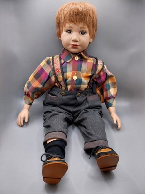 Sigikid Künstlerpuppe Gabriele Plößner Vinyl / Stoff Puppe  ca. 50 cm