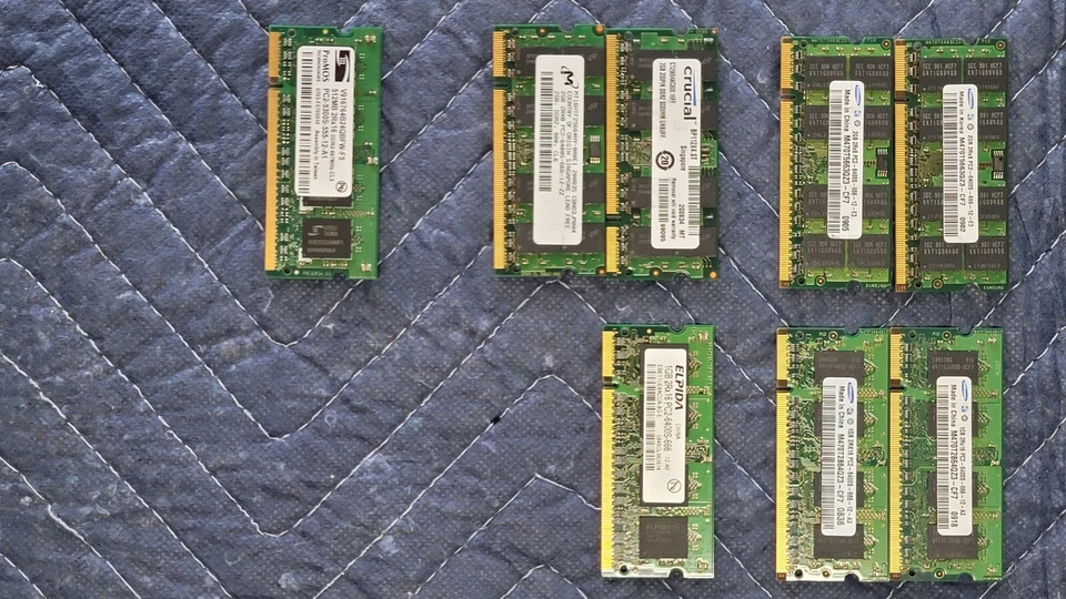 Lot of 50 DDR2 Laptop RAM Memory, Samsung, Crucial, 2gb, 1gb, 512mb, 6400, 5300 - Image 4 of 4