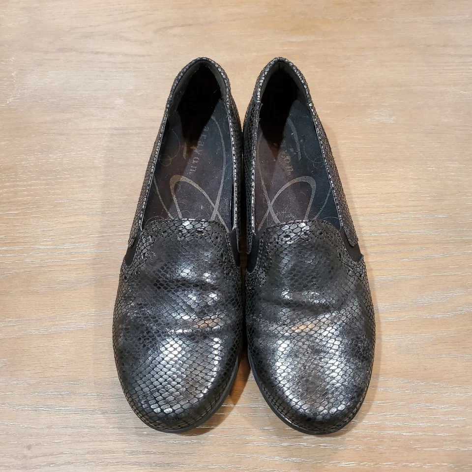 ARAVON womens sz 10AA Adalyn metallic snake print slip on comfort shoes loafers - Изображение 3 из 4